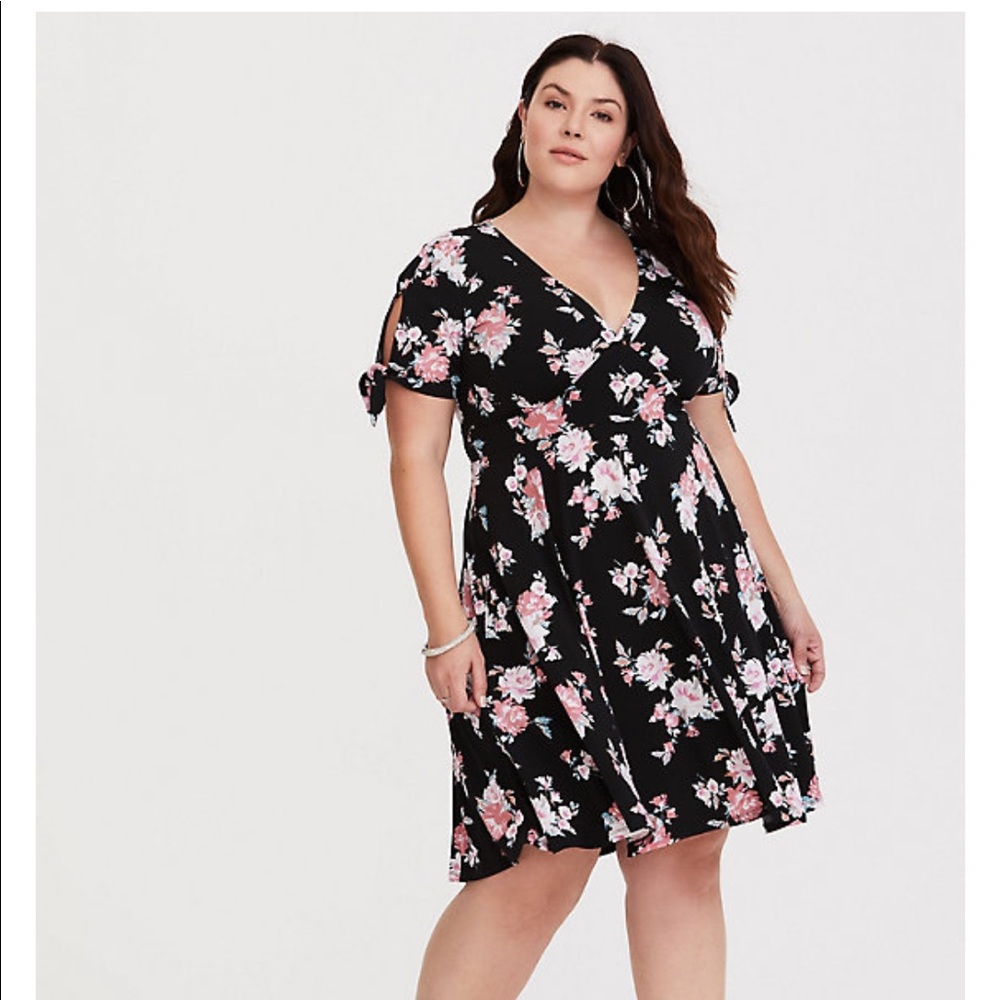 Black floral knit jersey dress